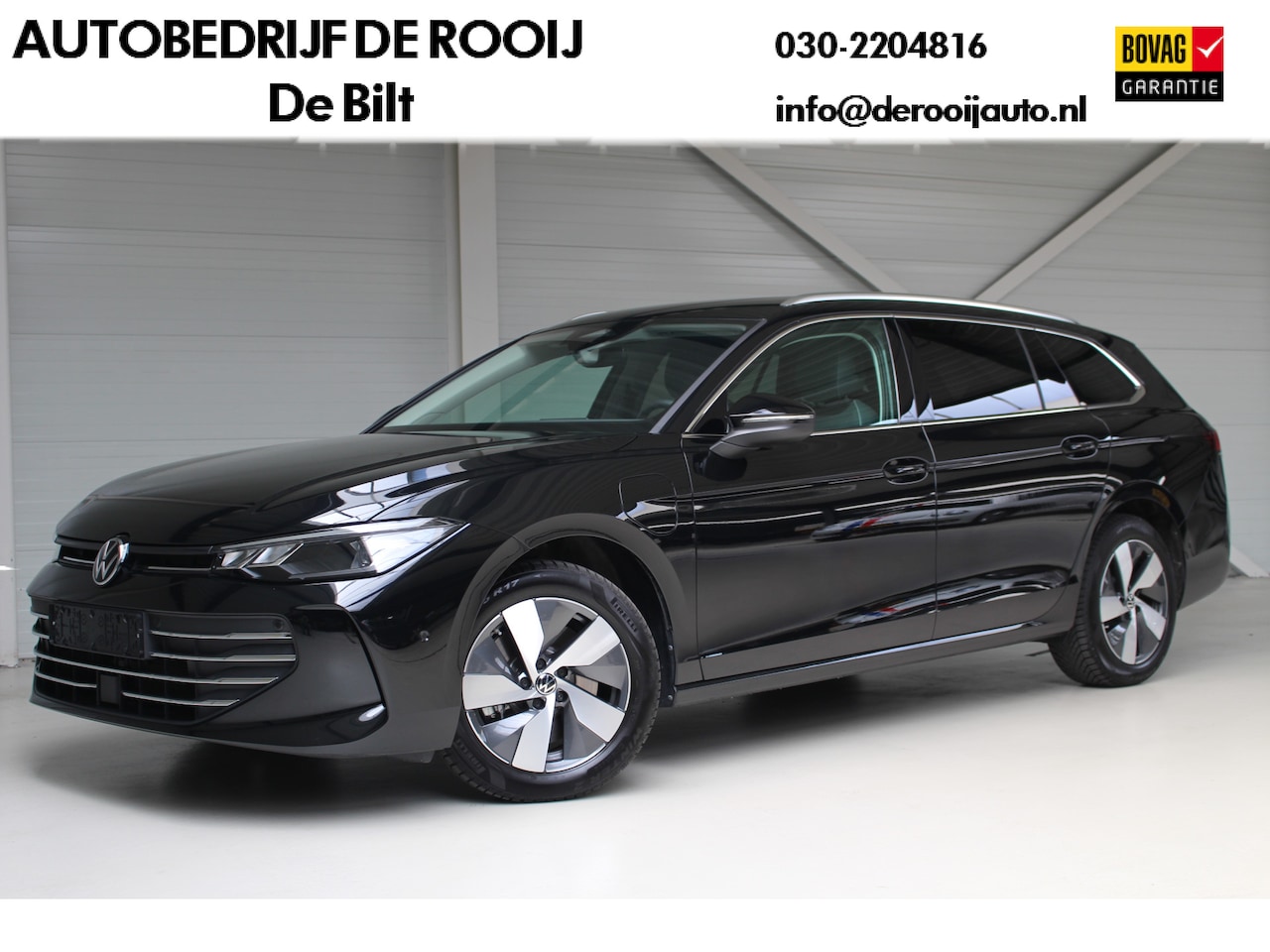 Volkswagen Passat Variant - 1.5 eHybrid Business Plugin Navigatie | Trekhaak | Stoelverwarming | El. achterklep - AutoWereld.nl