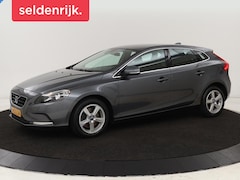 Volvo V40 - 1.6 T3 Momentum | Camera | Trekhaak | Navigatie | Parkeerhulp | Bluetooth | Climate contro