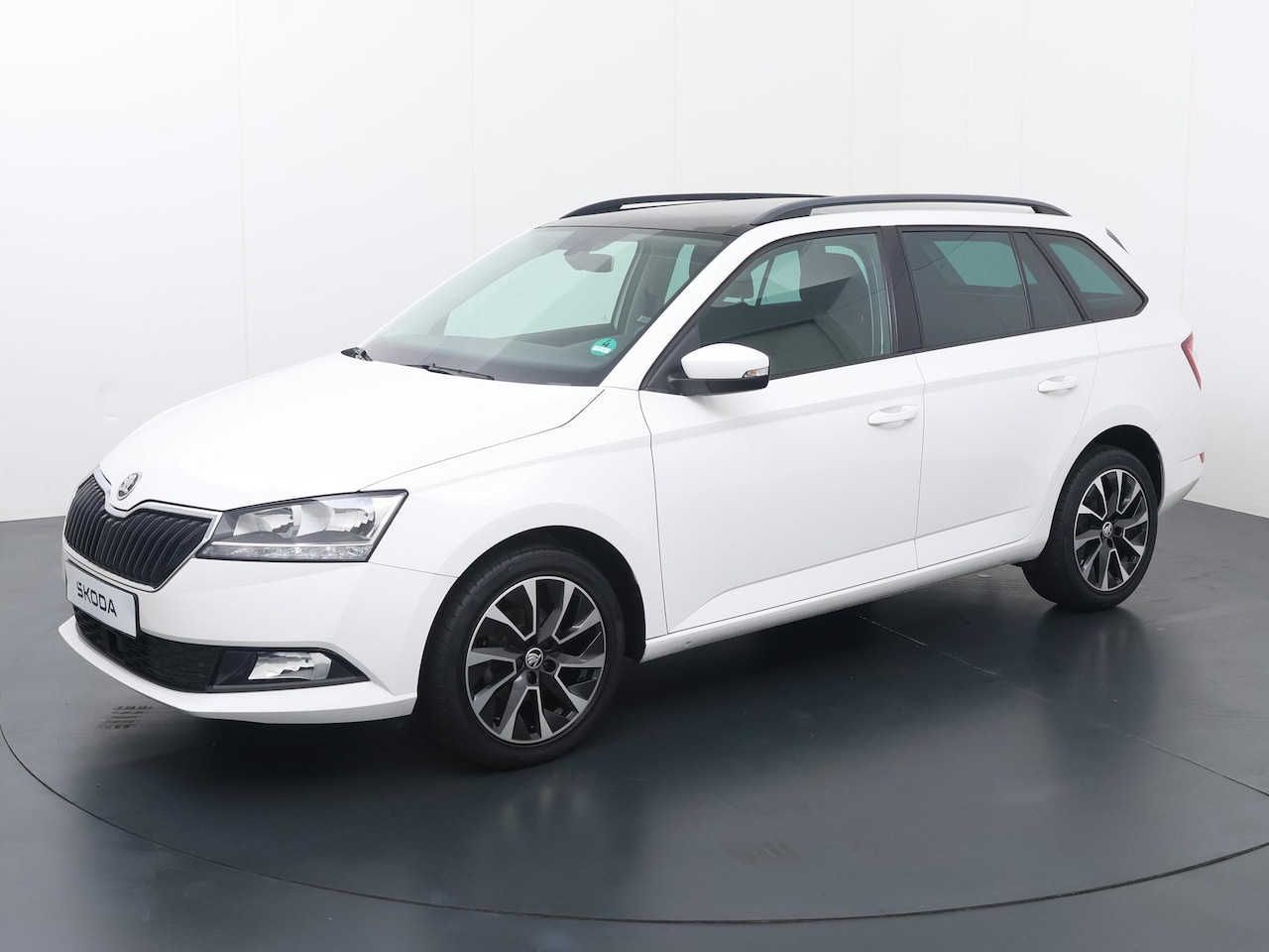 Skoda Fabia Combi - 1.0 TSI Business Edition | 95 PK | Panoramadak | Climate control | Apple Carplay/Android A - AutoWereld.nl
