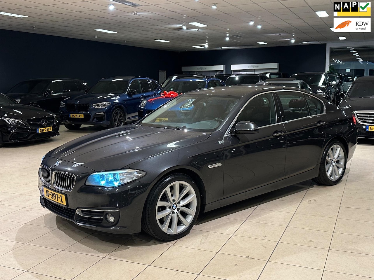BMW 5-serie - 520d High Exe.|NAP|TREKHAAK|LCI|MEMORY|DEALER-OND. - AutoWereld.nl