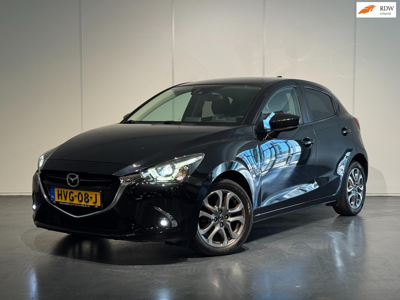 Mazda 2 - 1.5 Skyactiv-G GT-M /Clima/Cruise/CarPlay/PDC+Camera/KeyLess/HUD - AutoWereld.nl