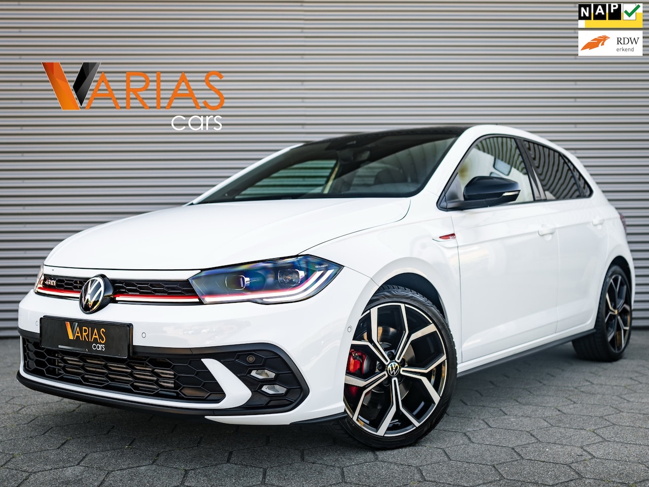 Volkswagen Polo - 2.0 TSI GTI Pano Beats Navi Cruise Camera VOL! - AutoWereld.nl
