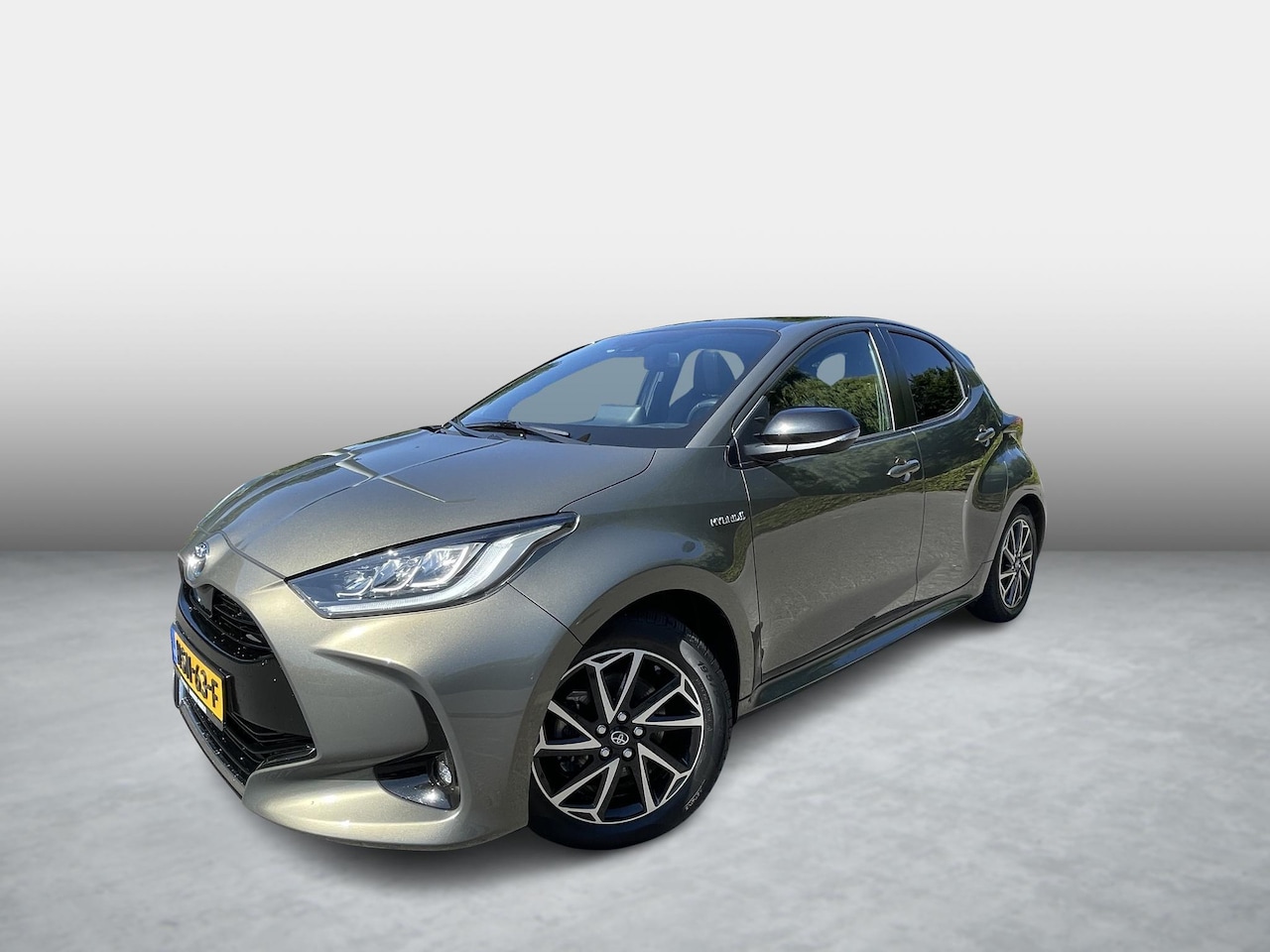 Toyota Yaris - 1.5 Hybrid Executive Panoramadak - AutoWereld.nl