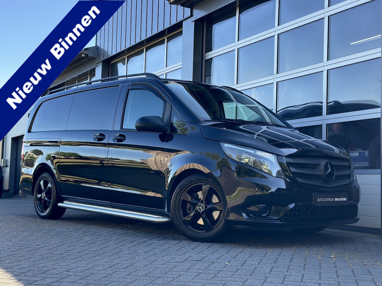 Mercedes-Benz Vito - 119 CDI | Automaat | Lang | LM velgen | Treeplanken | Camera | Stoelverw. | Airco | - AutoWereld.nl