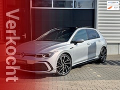 Volkswagen Golf - 1.5 eTSI R-Line Panoramadak, IQ Light