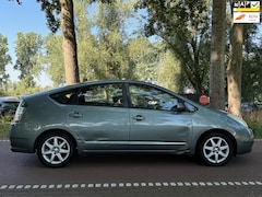 Toyota Prius - 1.5 VVT-i HYBRIDAPKKOOPJEE