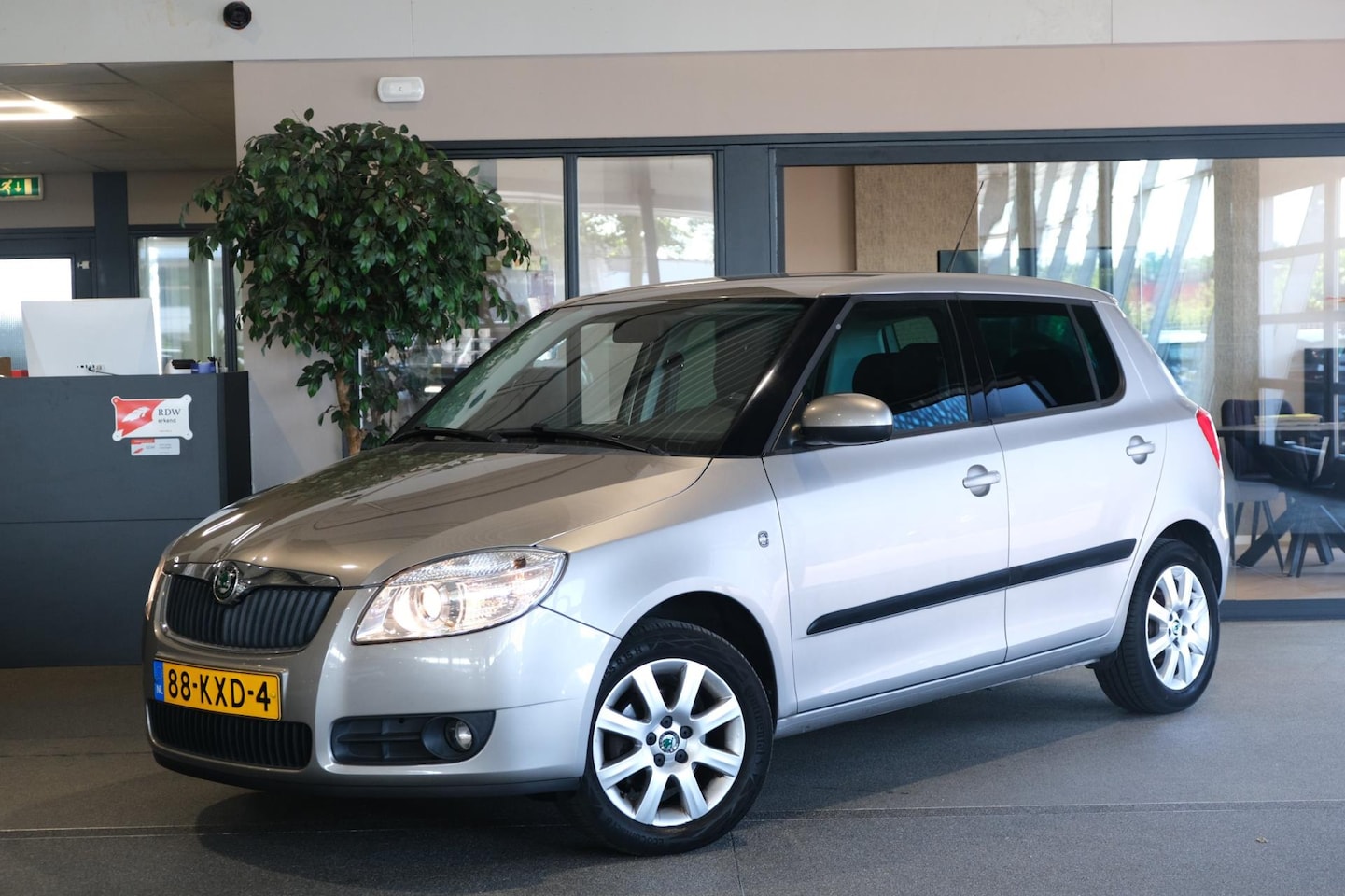 Skoda Fabia - 1.4-16V Sprint Cruise Airco LM velgen - AutoWereld.nl