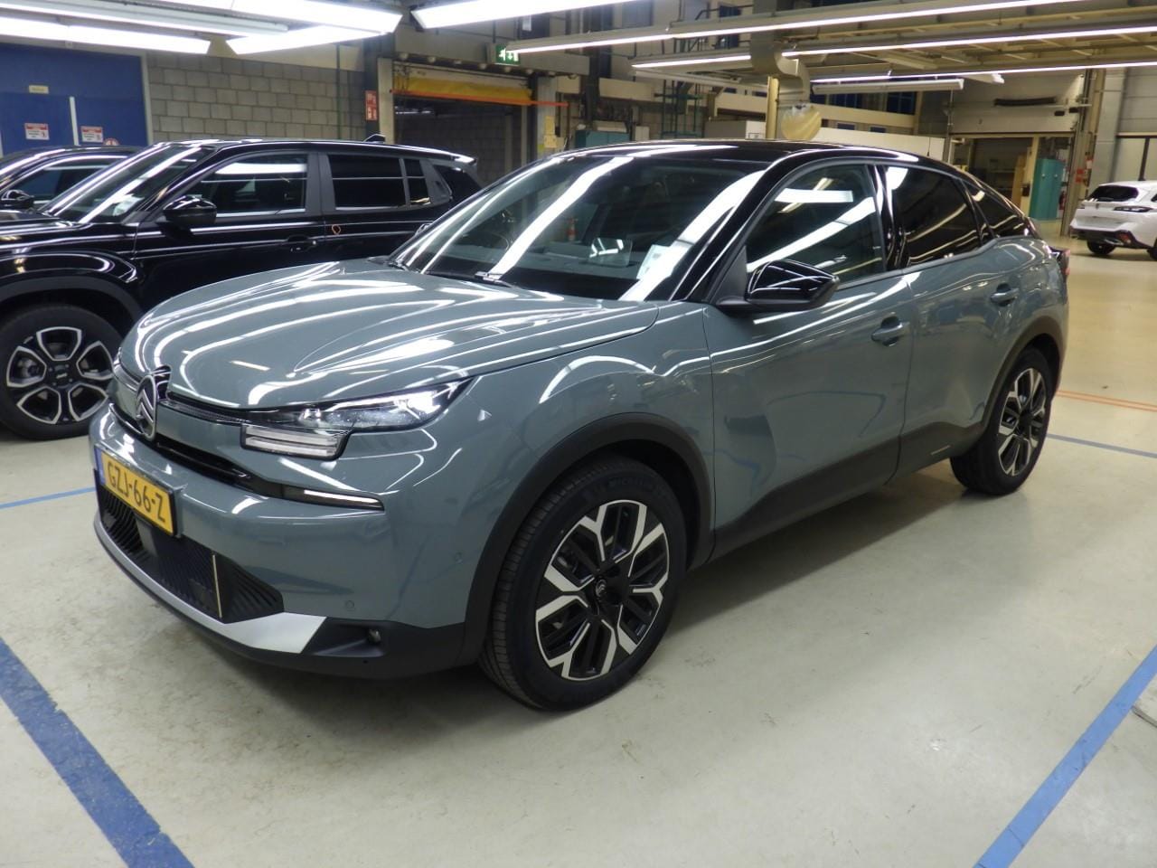 Citroën Ë-C4 - Max 156pk Extended range 54 kWh Verwacht !! | 360 Camera | Navigatie | Draadloos Apple Car - AutoWereld.nl