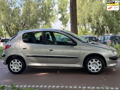 Peugeot 206 - 1.4 Air-line 2 AIRCO5DEURSAPKKOOPJE