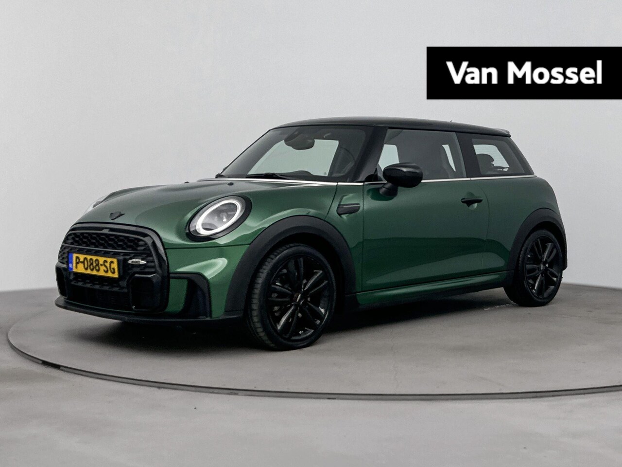 MINI John Cooper Works - Mini 1.5 Cooper 136PK | JCW Sportstoelen | Matrix LED Koplampen | Navigatie Full Map | App - AutoWereld.nl