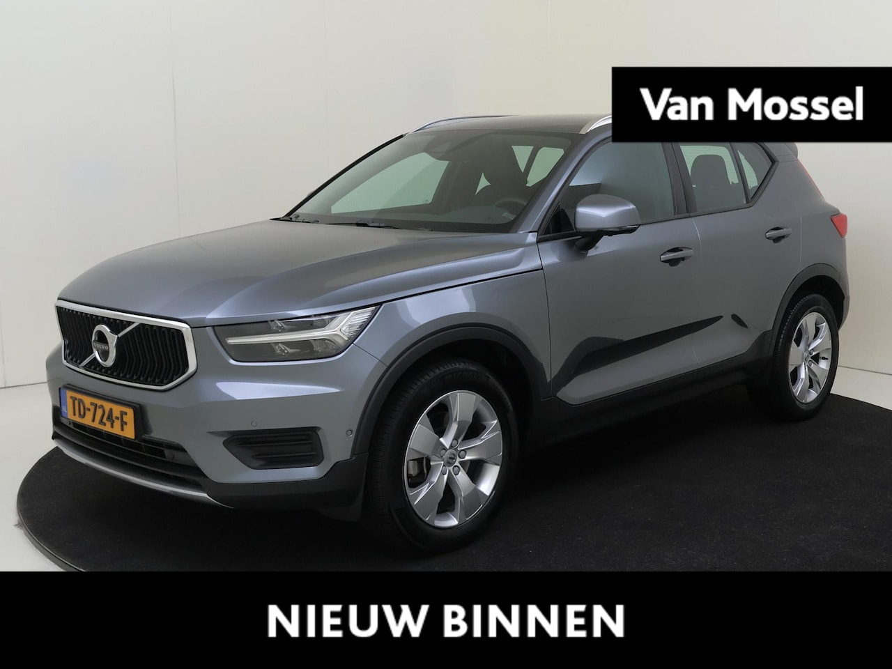 Volvo XC40 - 2.0 T4 Momentum 191PK | Navigatie | Climate Control | Cruise Control | Parkeersensoren | L - AutoWereld.nl