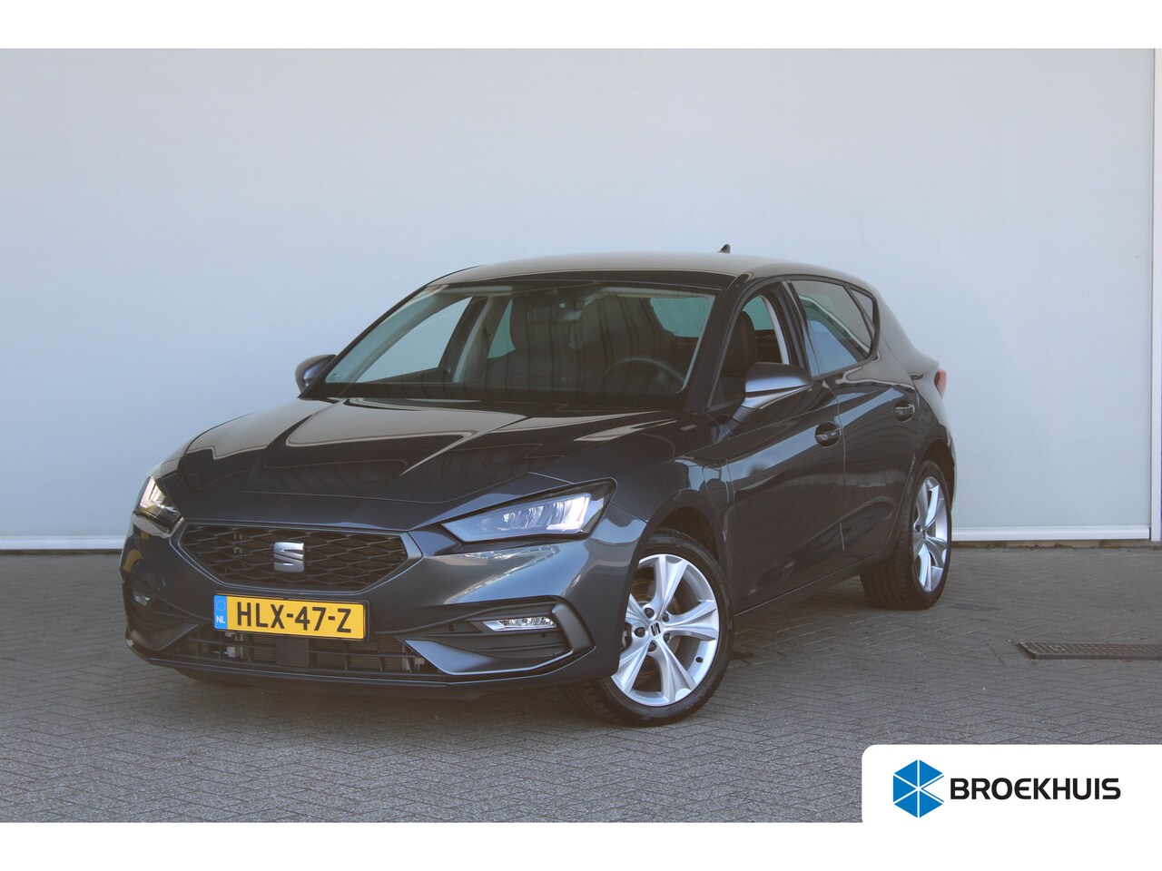 SEAT Leon - 1.4 TSI eHybrid PHEV FR | Achteruitrijcamera | Apple Carplay/Android Auto|telefoonintegrat - AutoWereld.nl