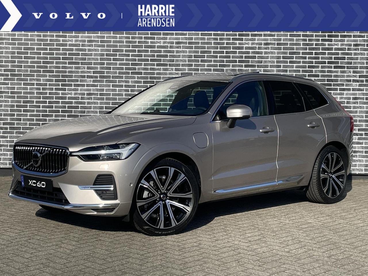 Volvo XC60 - Recharge T6 Ultimate Bright | Luchtvering | Geventileerde stoelen | Bowers en Wilkins audi - AutoWereld.nl