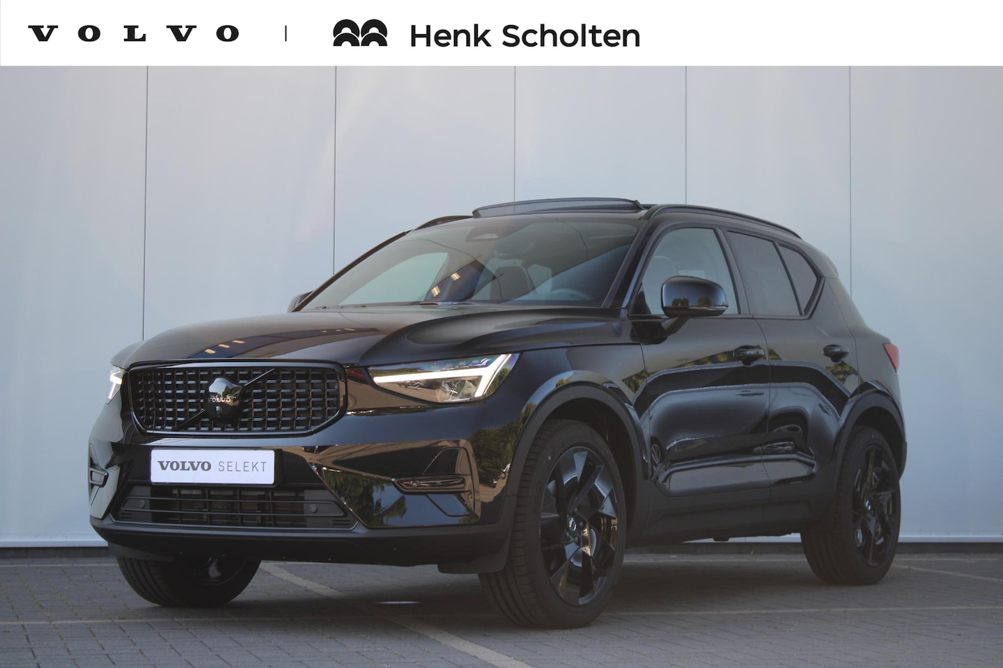 Volvo XC40 - B4 197PK Plus Dark Panoramisch Schuif-Kanteldak, Adaptieve Cruise Control met Pilot Assist - AutoWereld.nl