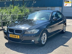BMW 3-serie - 318i Business Line NAVI Clima PDC NAP
