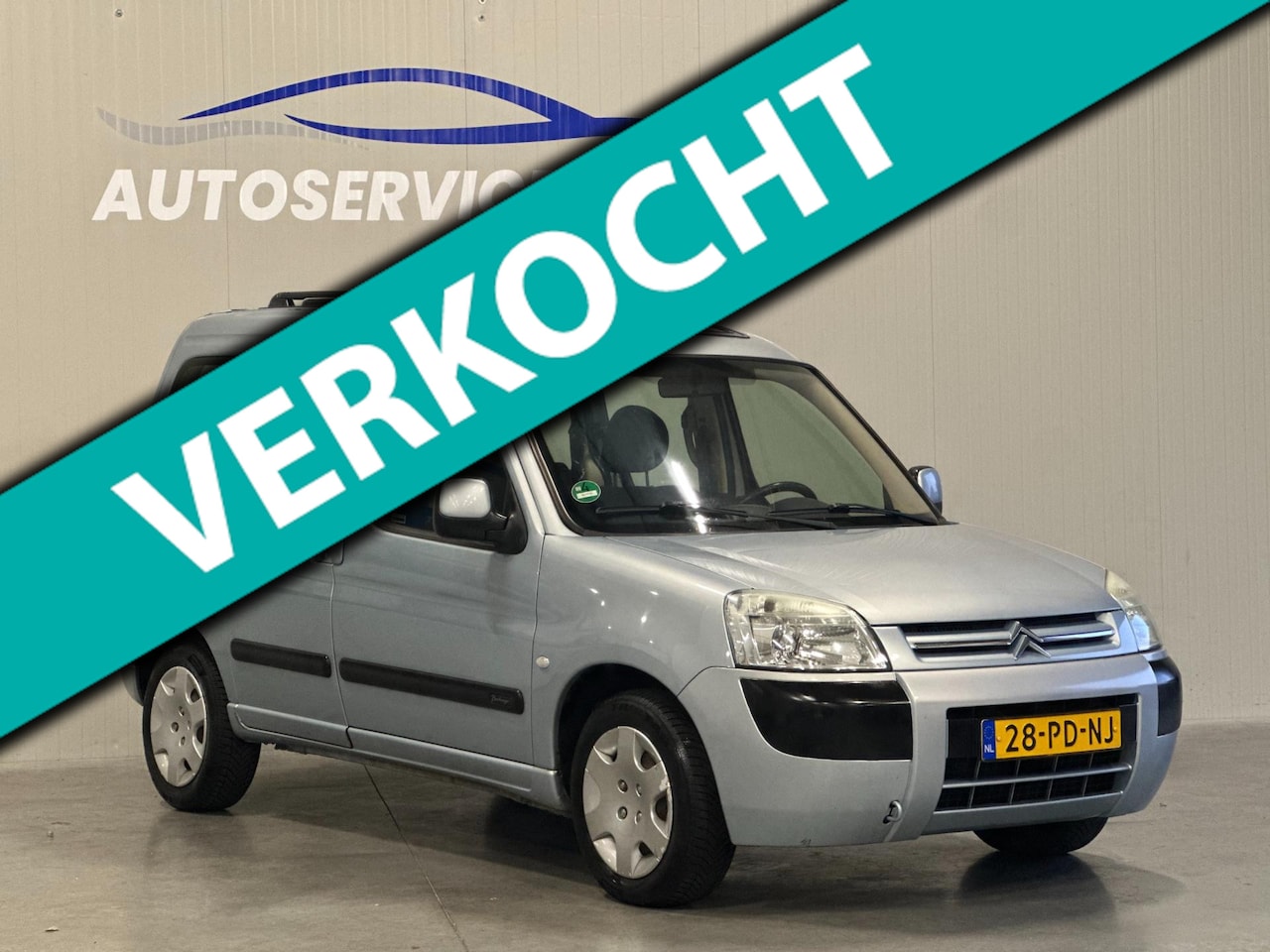 Citroën Berlingo - 1.6i Multispace Petit Paradis |Panoramadak |Trekhaak |2x Schuifdeur - AutoWereld.nl