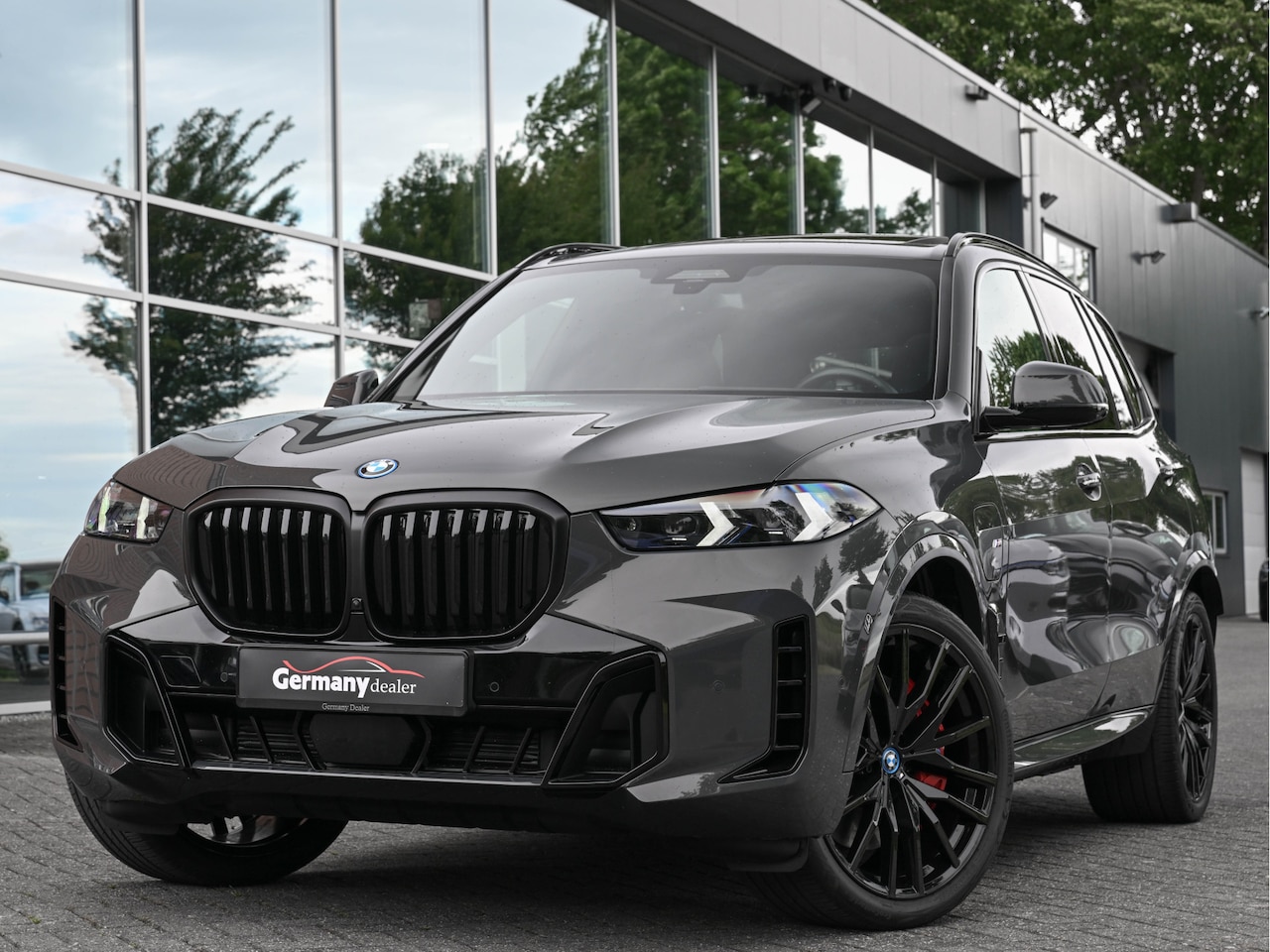 BMW X5 - xDrive50e 489pk M-Sportpakket Black optic Ind-Dravit! Lucht Pano Zetels Tr-Haak HUD 22-Inc - AutoWereld.nl