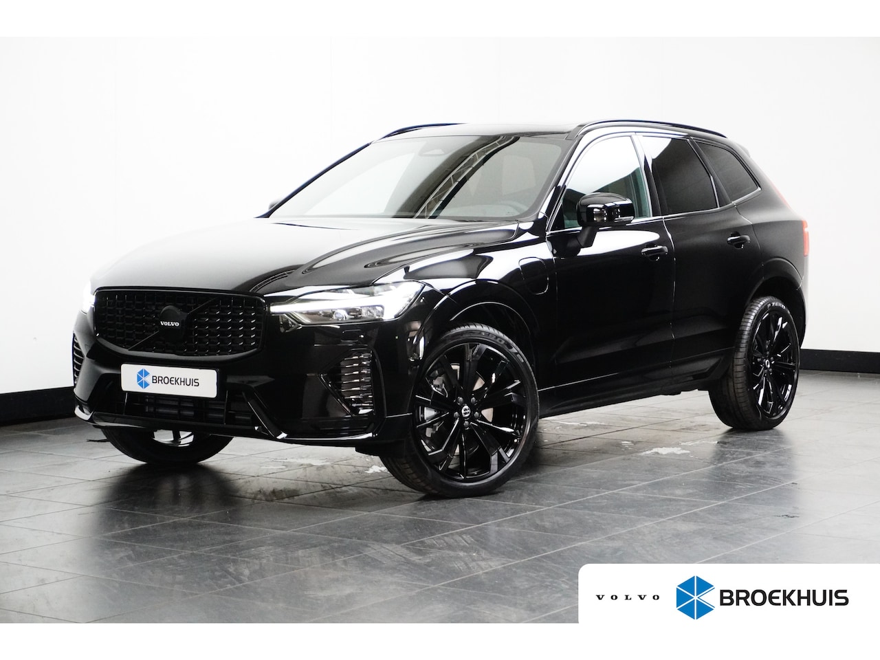 Volvo XC60 - T6 Plus Black Edition | Pano | BLIS | Verwarmbare Voorstoelen + Stuurwiel | - AutoWereld.nl