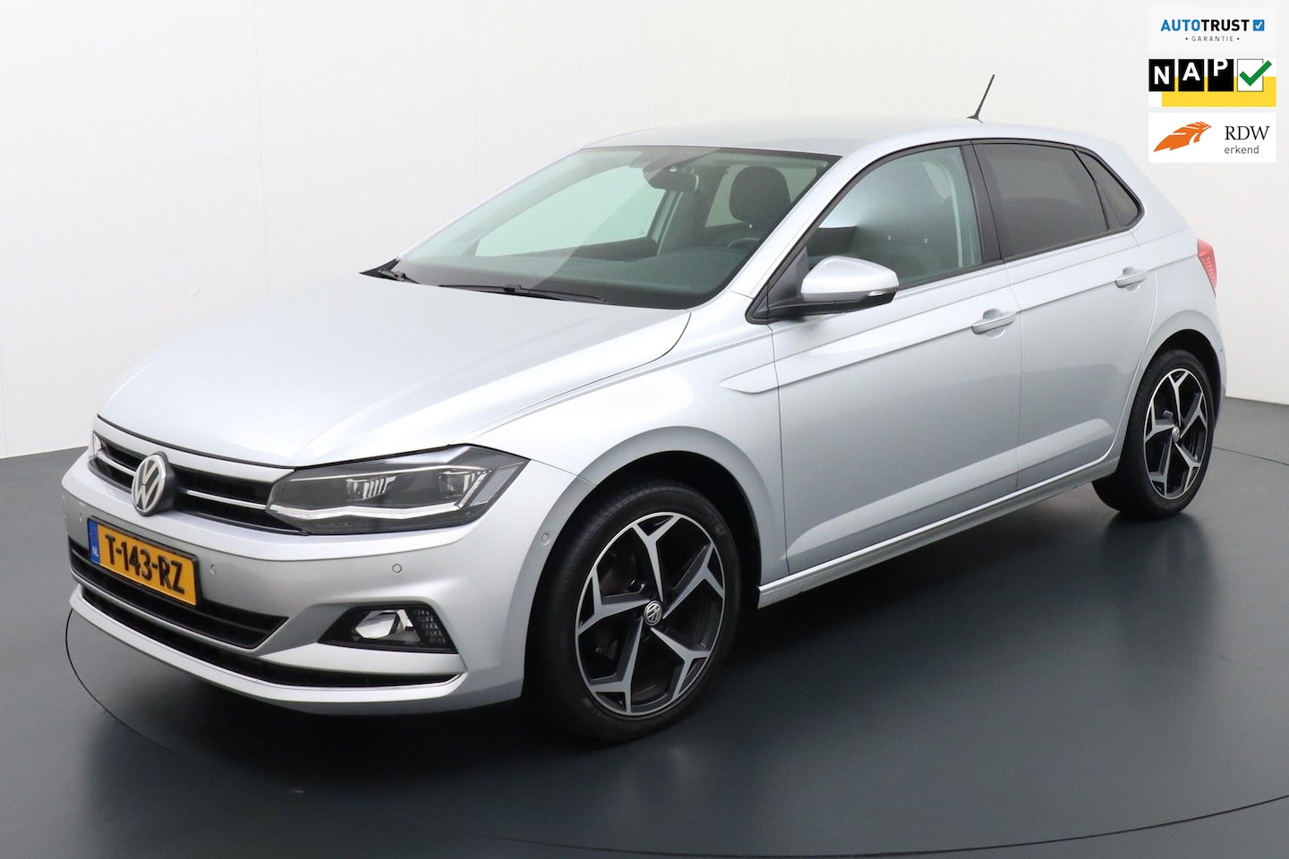 Volkswagen Polo - 1.0 TSI Highline keyles, led, camera, navigatie - AutoWereld.nl