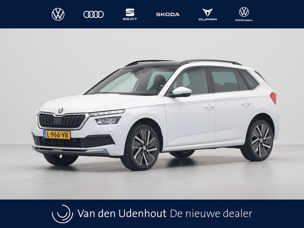 Skoda Kamiq - 1.0 TSI 110pk DSG Sport Business Panorama dak 18"lm velgen Keyless Camera Clima - AutoWereld.nl
