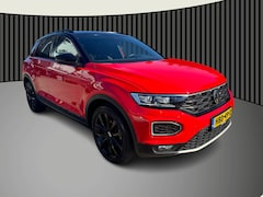 Volkswagen T-Roc - 1.5 TSI Sport Business R nav, camera, cruise, stoelverw