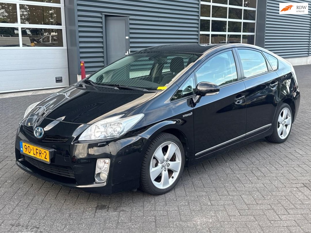 Toyota Prius - 1.8 Dynamic navigatie, camera, airco - AutoWereld.nl