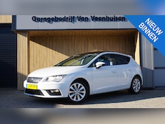 SEAT Leon - 1.0 EcoTSI 116PK Style Business Intense Pano.Dak Leder/Alcantara 16inch LM App-Connect Cru