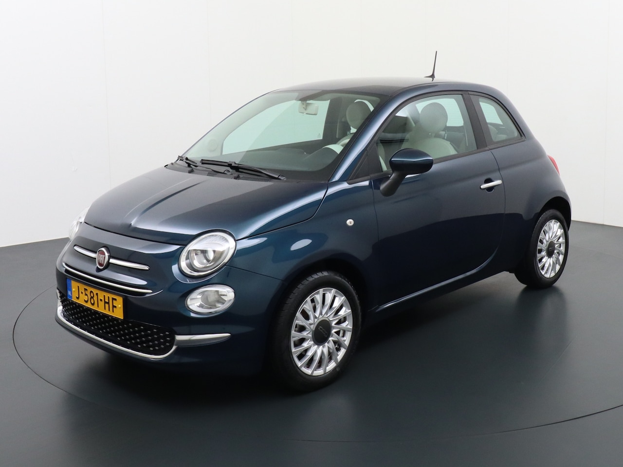 Fiat 500 - 1.0 Hybrid Lounge 1.0 Hybrid Lounge Airco, Cruise Control, Apple Carplay, Android Auto, LM - AutoWereld.nl