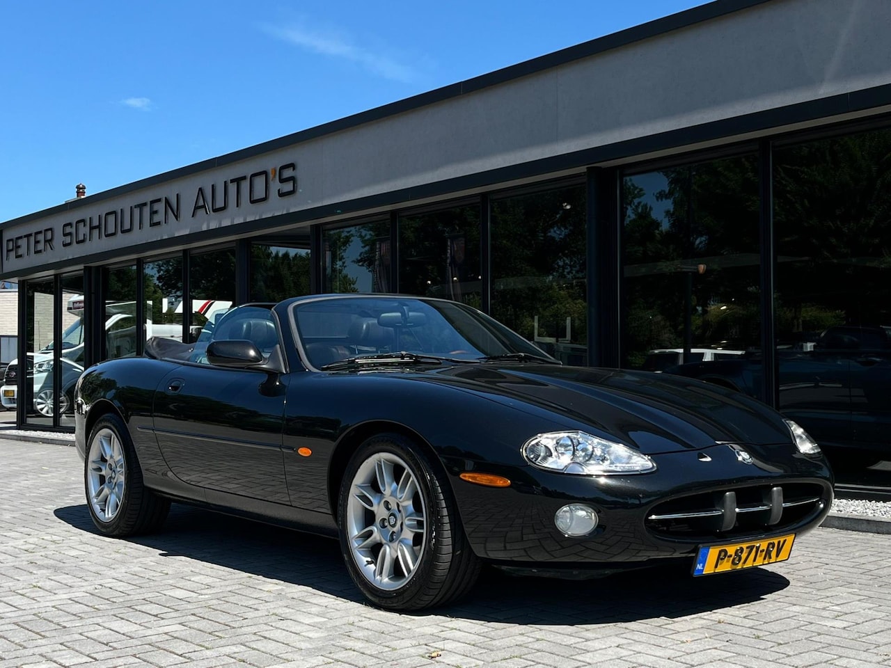 Jaguar XK8 - 4.2 V8 Aut. Convertible * Unieke Staat * - AutoWereld.nl