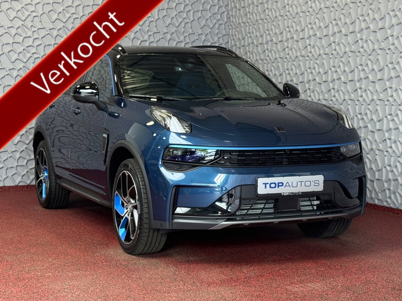 Lynk & Co 01 - ✅ NIEUWE AUTO ✅ STUUR/STOEL VERW. 1.5 261 PK ZWARTE HEMEL 360CAM 4 JAAR GARANTIE PHEV Plug - AutoWereld.nl