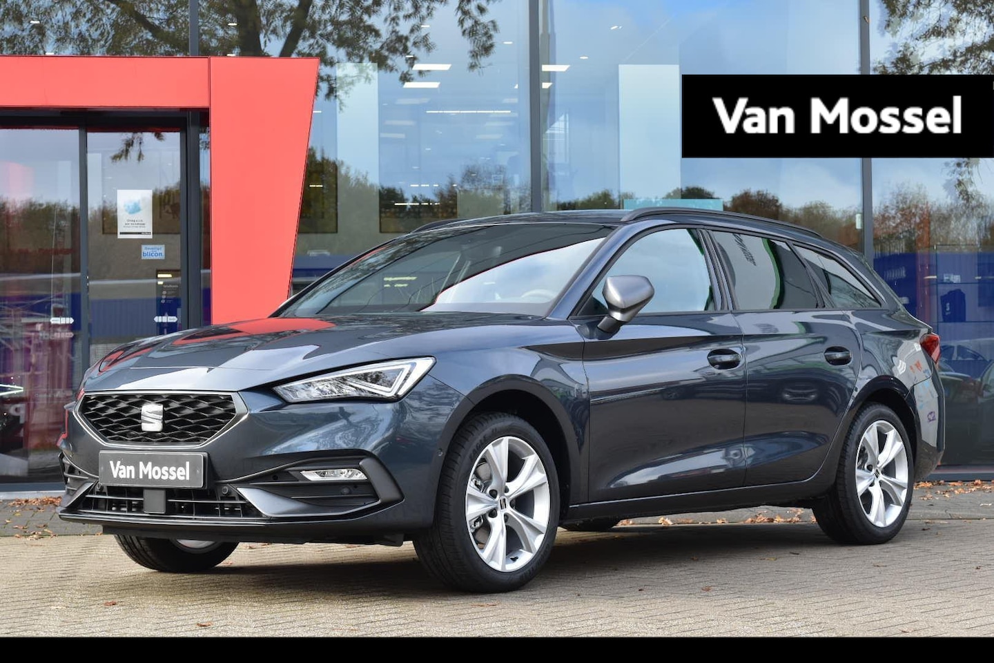 SEAT Leon Sportstourer - 1.5 TSI e-Hybrid FR Business 204 PK | Automaat | LED Koplampen | Trekhaak | Navigatie | Cl - AutoWereld.nl