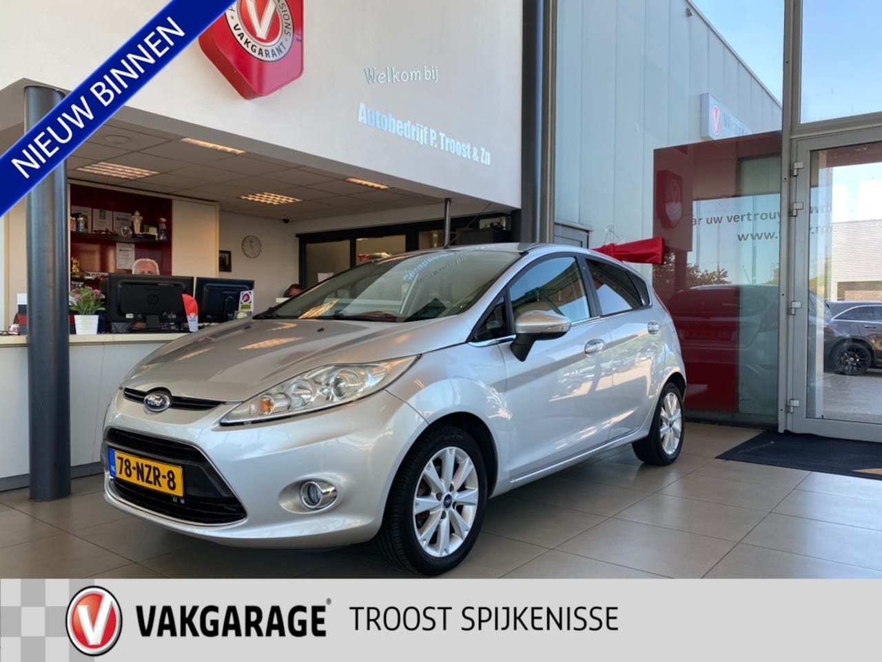 Ford Fiesta - 1.25 Ghia 1.25 Ghia,Airco,Elektrischpakket,Achteruitrijsensoren,Ipod Aux Aansluiting,15 Inch Lmv - AutoWereld.nl