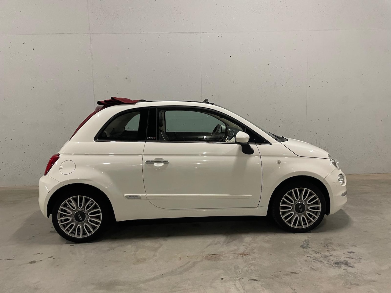 Fiat 500 C - 0.9 TwinAir Turbo Lounge Navi Clima - AutoWereld.nl