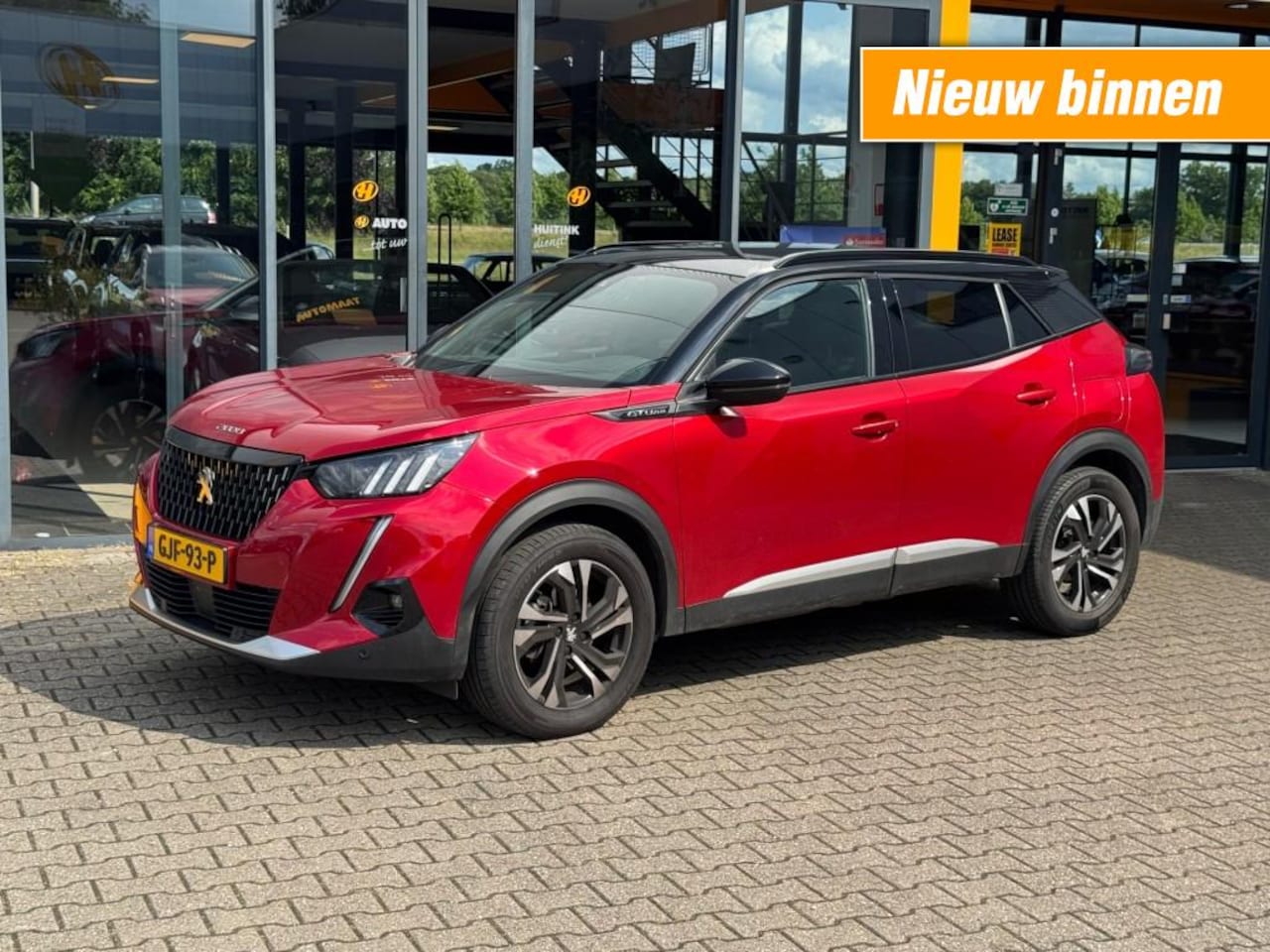 Peugeot 2008 - 1.2 PureTech GT-Line - camera - navi - trekhaak - AutoWereld.nl