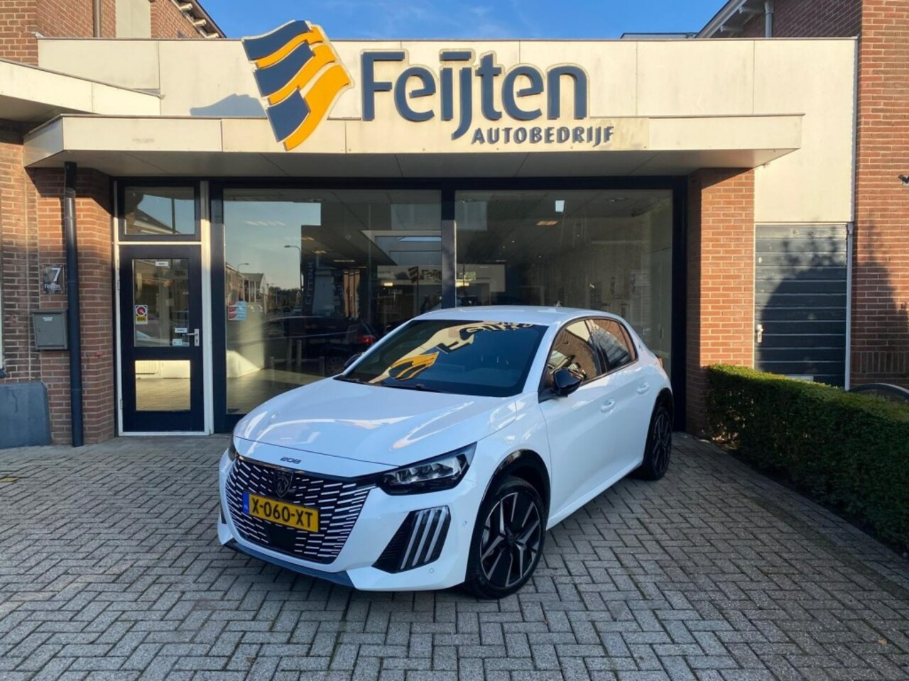 Peugeot e-208 - e-208 GT 51Kwh 156pk - ACTIERADIUS 400KM - AutoWereld.nl