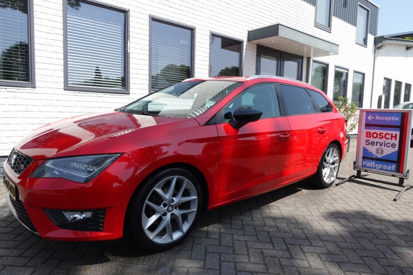 SEAT Leon - 1.4 TSI FR Business 1.4 TSI FR BUSINESS - AutoWereld.nl