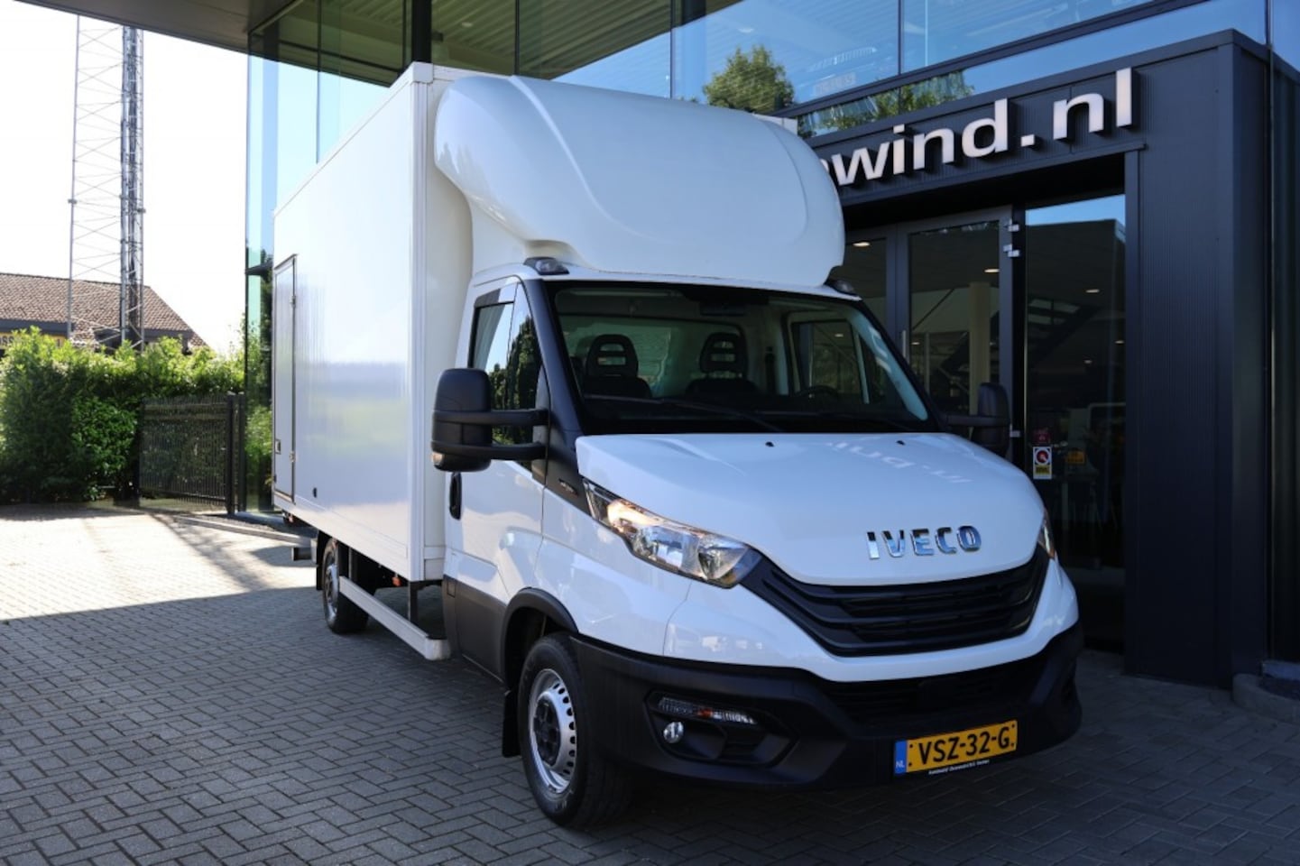 Iveco Daily - 35S18H *Laadklep*Bakwagen*Cruise*Airco*29922KM* - AutoWereld.nl