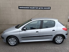 Peugeot 206 - 1.4 GENTRY