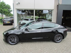 Tesla Model 3 - Long Range AWD 75 kWh Full Self-Driving Premium Audio