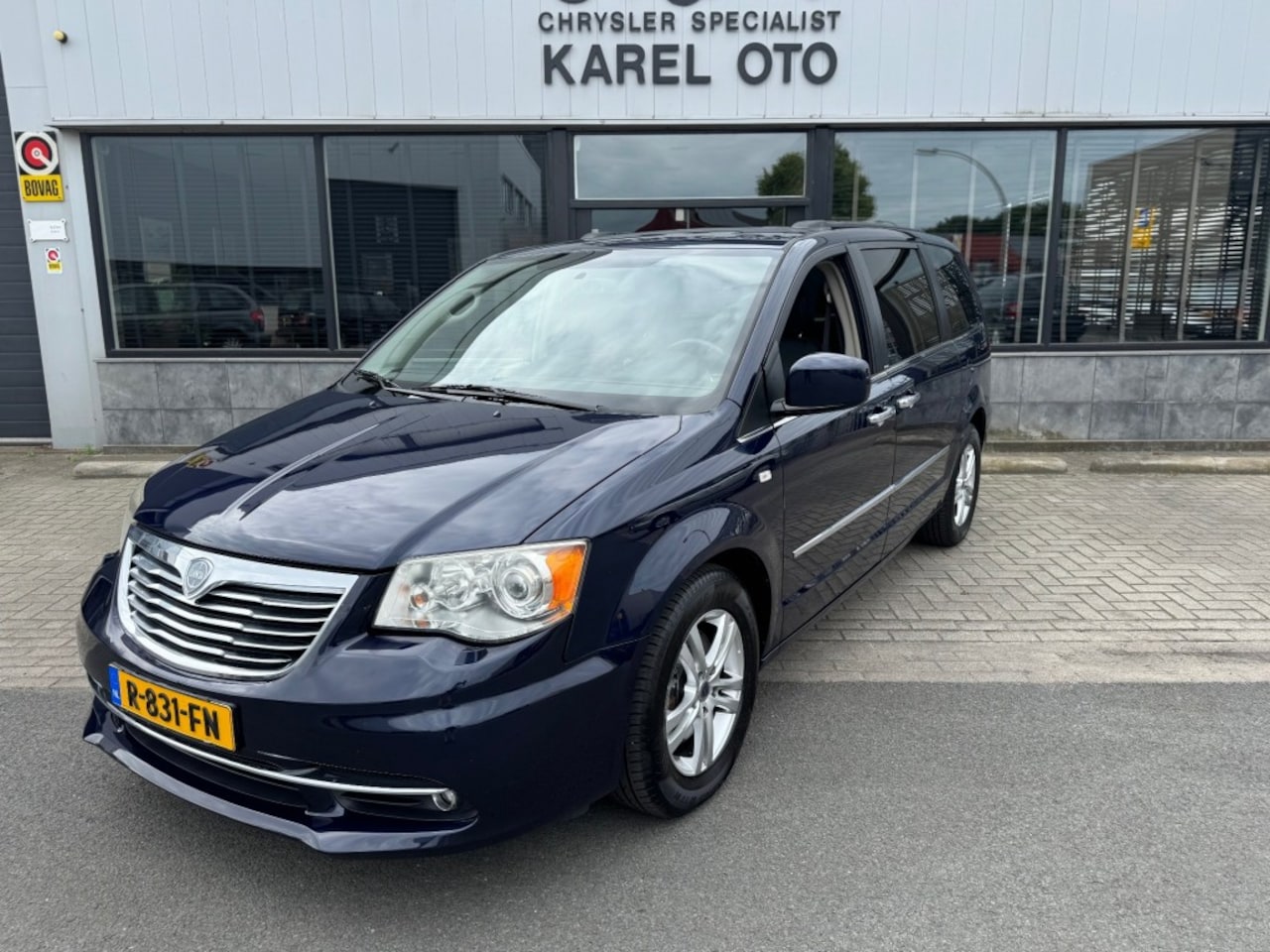Lancia Voyager - 3.6 V6 Gold 3.6 V6 Gold - AutoWereld.nl