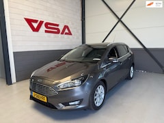 Ford Focus Wagon - 1.5 Red Edition, key-less, Cruise, voorruitVW, Lux