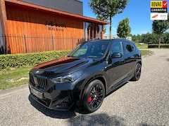 BMW X1 - XDrive30e M-sport pro, panoramadak, HUD, H&K, camera