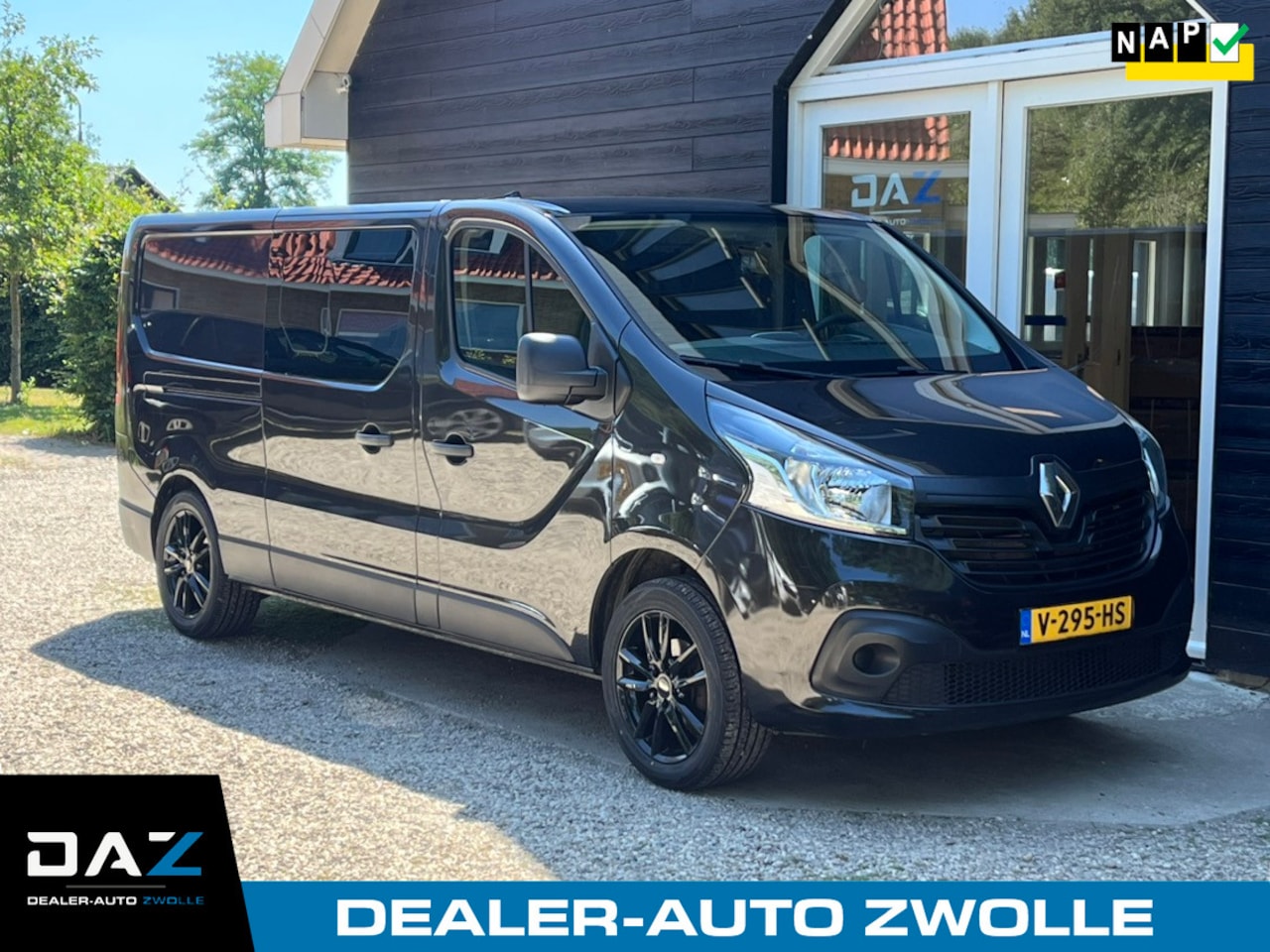 Renault Trafic - 1.6 dCi T29 L2H1 DC Comfort Airco/Audio/Navi/18 inch Lm - AutoWereld.nl