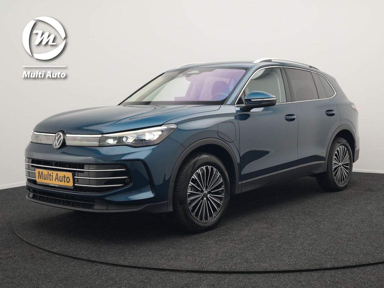 Volkswagen Tiguan - 1.5 eHybrid Elegance Plug In Hybrid 204pk Nieuw Model PHEV | Trekhaak af Fabriek | Head Up - AutoWereld.nl