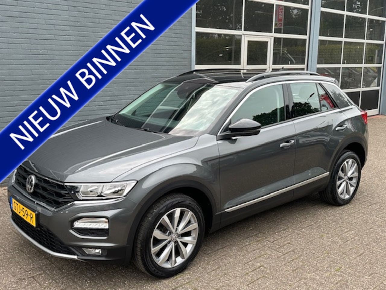Volkswagen T-Roc - 1.0 TSI Style / 12 mnd Bovag Garantie incl afl pakket - AutoWereld.nl