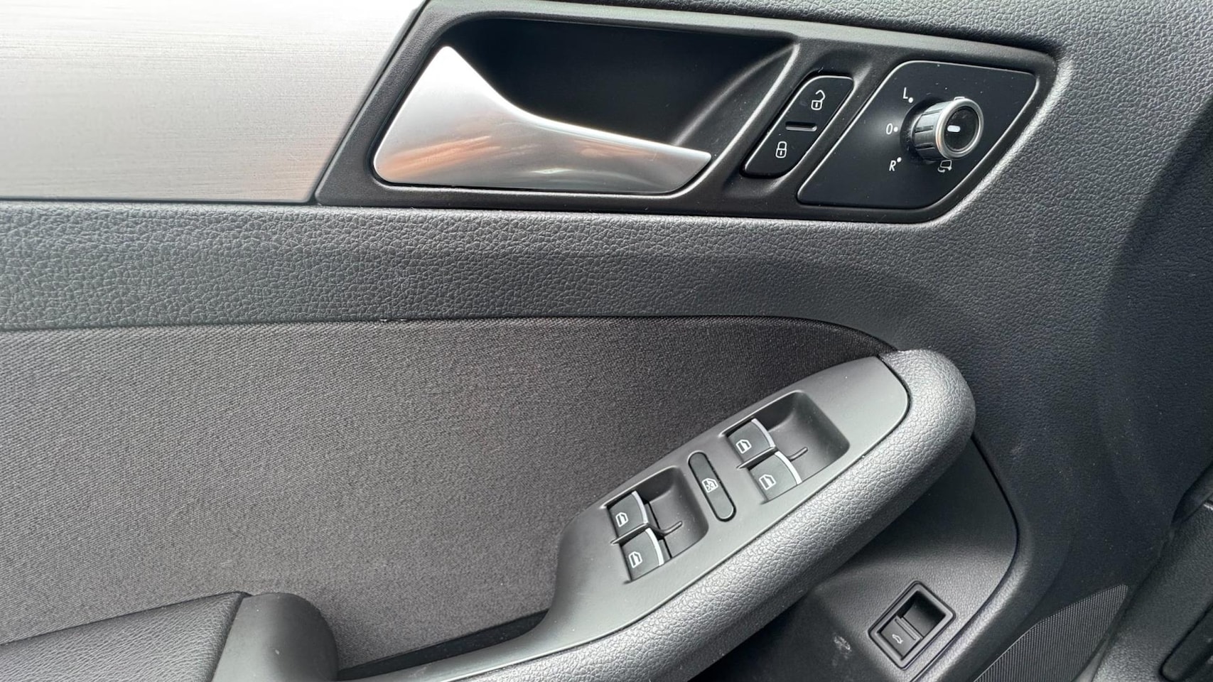 Volkswagen Jetta - 1.4 TSI Hybrid Highline 1.4 TSI Hybrid Highline - AutoWereld.nl