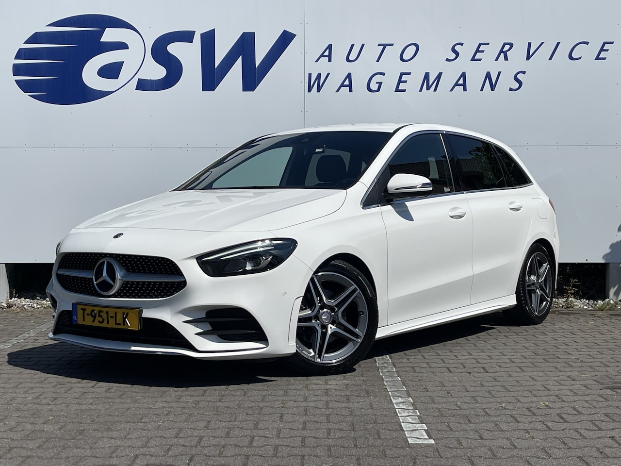 Mercedes-Benz B-klasse - 200 Business Solution AMG | Navi | Camera | Ambient Light | LED | MBUX | 18 inch - AutoWereld.nl