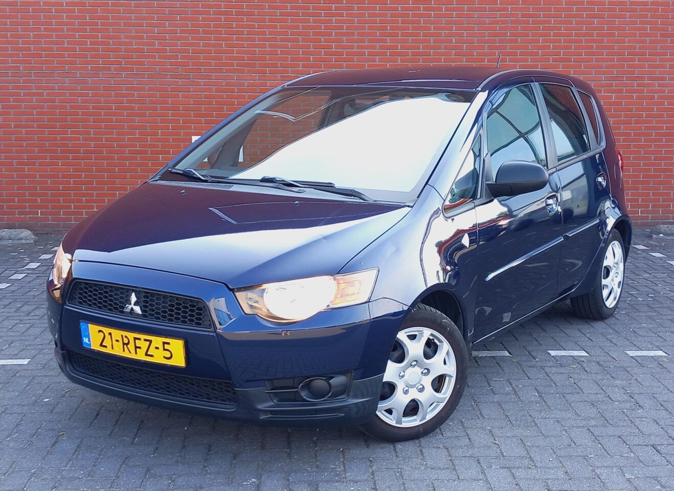 Mitsubishi Colt - 1.1 12v 75pk Cleartec 5D Edition One - AutoWereld.nl