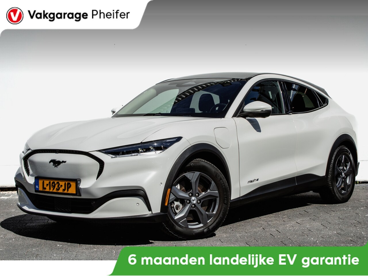 Ford Mustang Mach-E - RWD 75 kWh Panoramadak/ B&O/ Lederen int./ 360 Camera/ Stoel-stuurverwarming/ Elektr. acht - AutoWereld.nl
