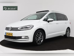 Volkswagen Touran - 1.4 TSI Highline 7p (PANORAMADAK, PARKEERSENSOREN, TREKHAAK, STOELVERWARMING, NAVI, CARPLA
